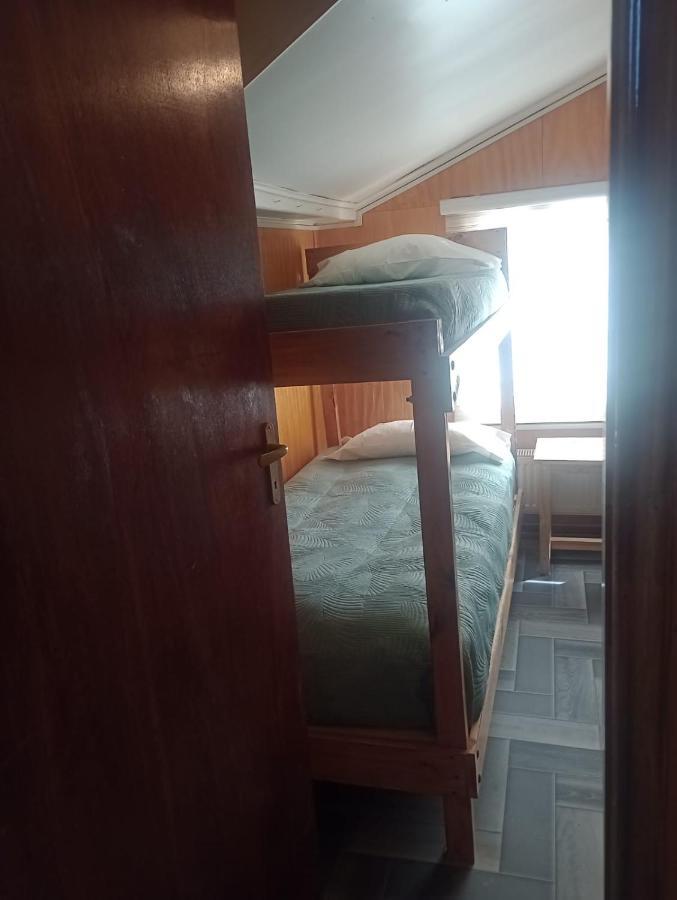 Hostel Isla Yu Backpacker Puerto Natales Zewnętrze zdjęcie